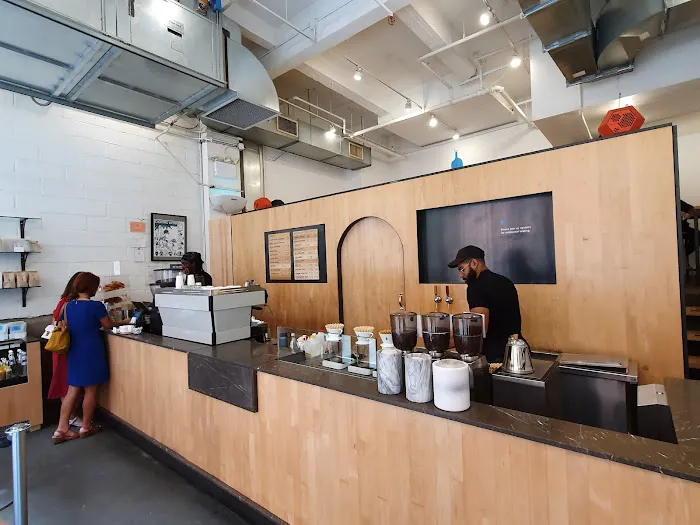 Blue Bottle Cart at The Highline Picture 5