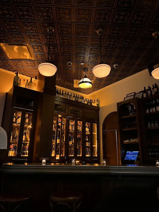 Vin Sur Vingt Wine Bar - West Village Picture 10