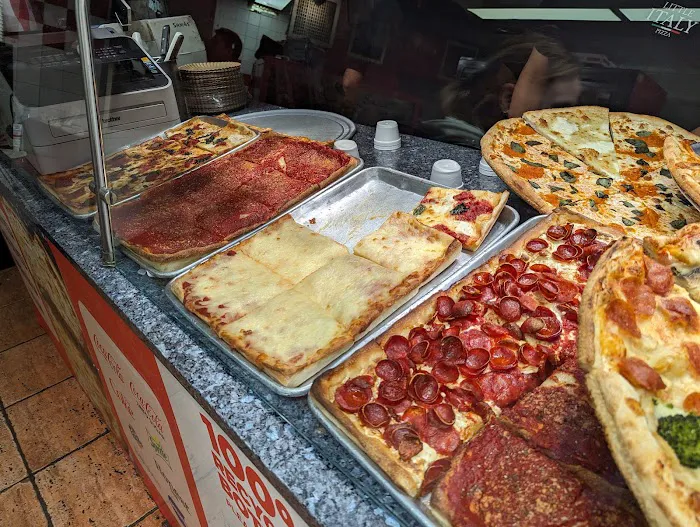Little Italy Pizza III Picture 10
