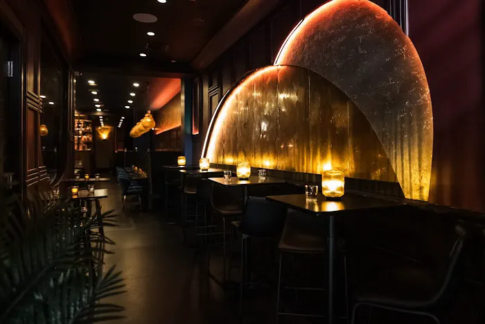 Everything's Jake NYC Bar & Lounge Picture 1