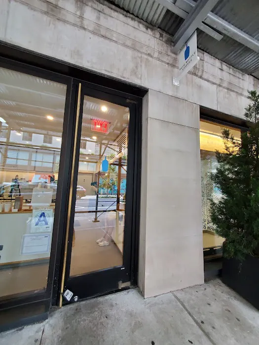Blue Bottle Coffee Picture 3