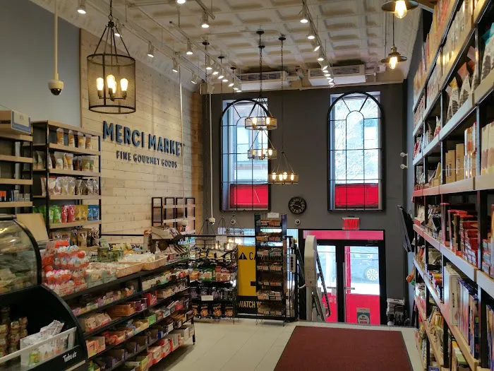 Merci Market Picture 5