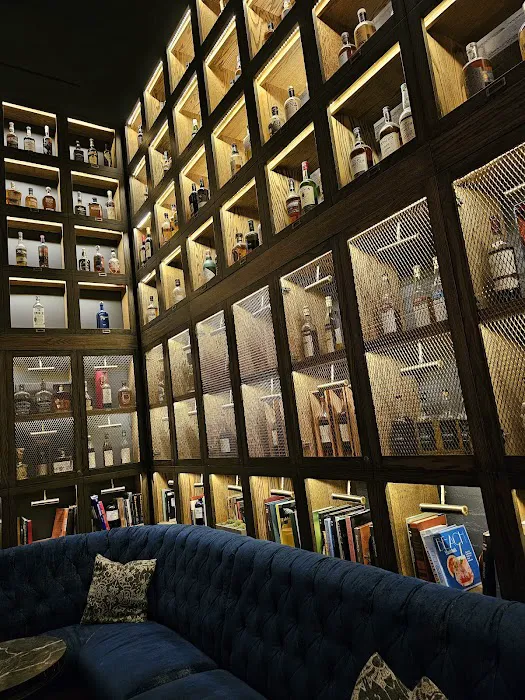 Library of Distilled Spirits Picture 7