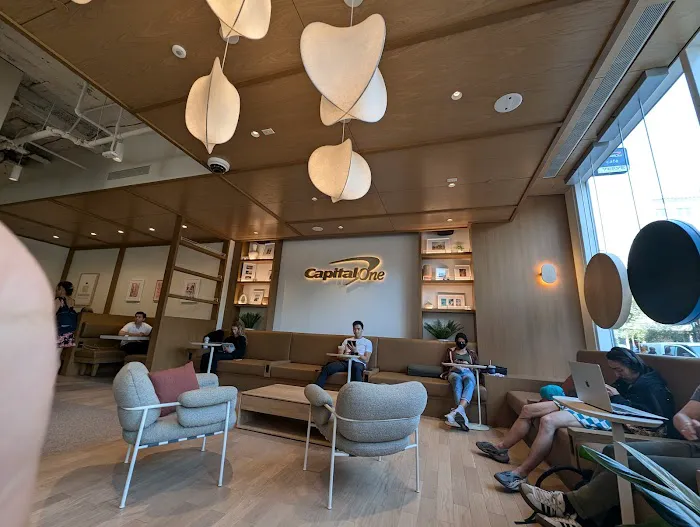 Capital One Café Picture 9