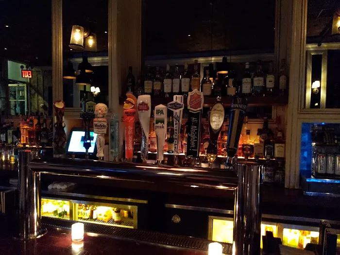 Linen Hall Picture 9