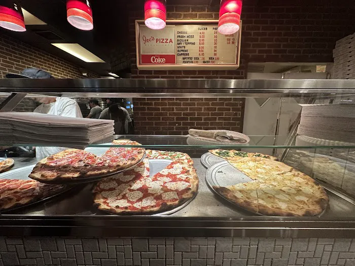 Joe's Pizza Picture 4