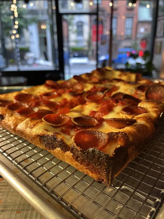 Nate’s Detroit Pizza Picture 4