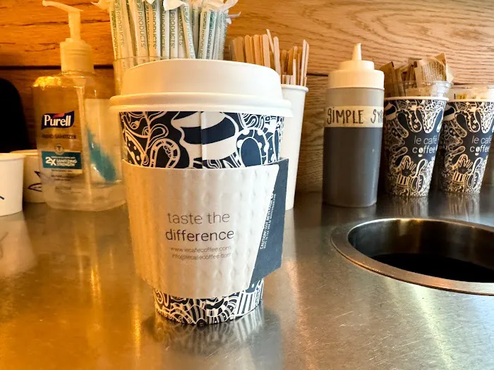Le Cafe Coffee Picture 6