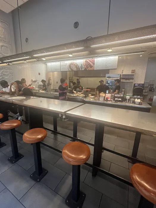 Chipotle Mexican Grill Picture 8