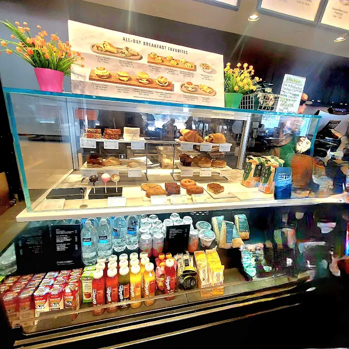 Starbucks Picture 7