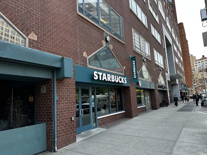 Starbucks Picture 5