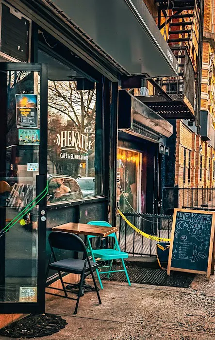 Hekate Café & Elixir Lounge Picture 5