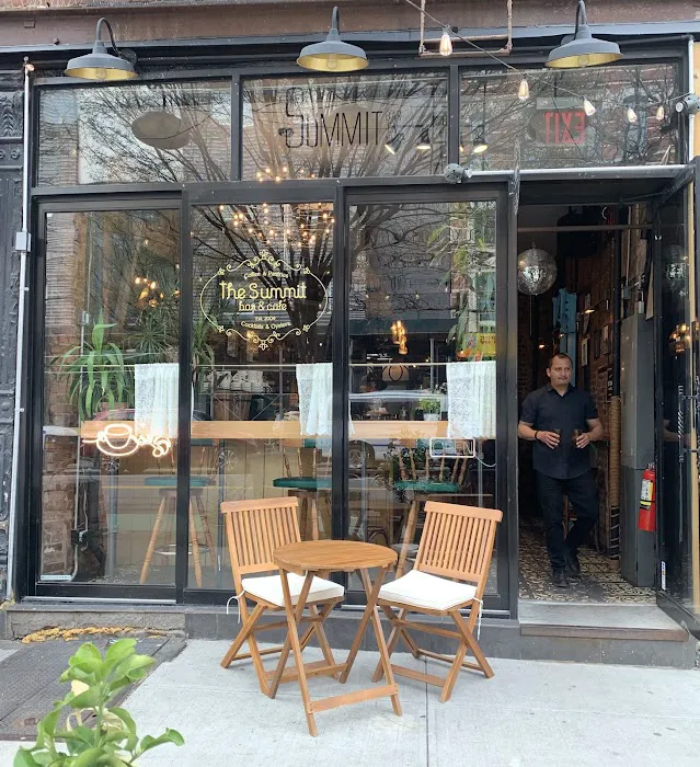 The Summit Bar & Cafe Picture 6