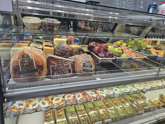 Yankee Deli Picture 4