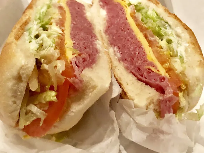 Neighborhood Deli Picture 2