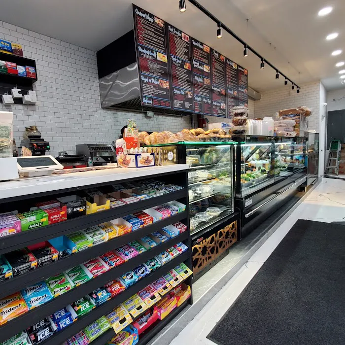 Paradise Gourmet Deli & Grill Picture 4