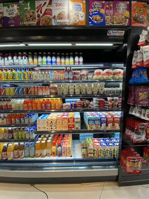 Paradise Gourmet Deli & Grill Picture 2