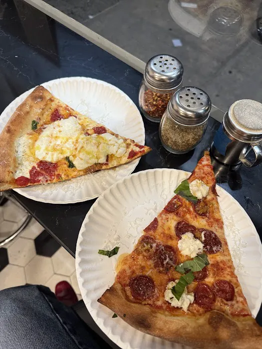Pop’s Pizza of East Village Picture 2