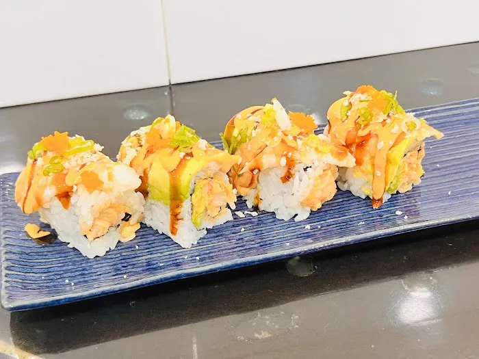 Poke and Roll Sushi Picture 7