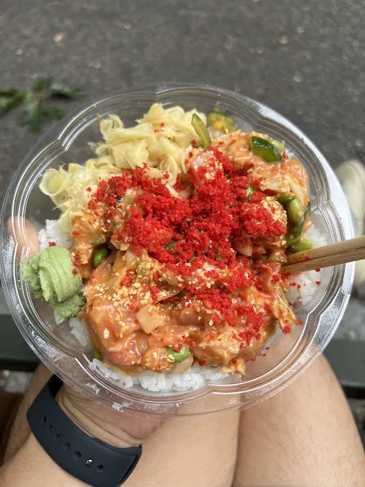 Poke and Roll Sushi Picture 10