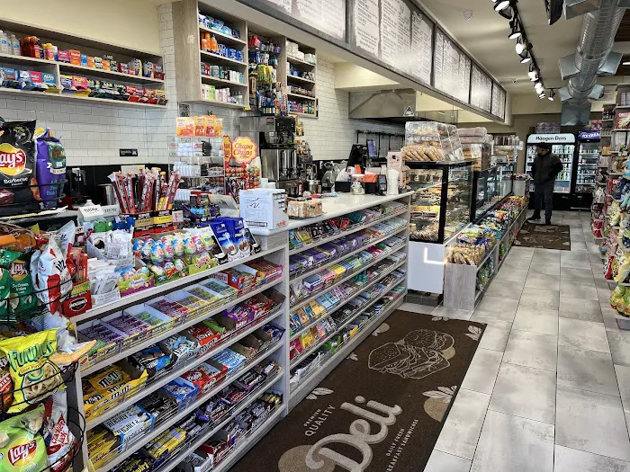 Manhattan Market Place Picture 8