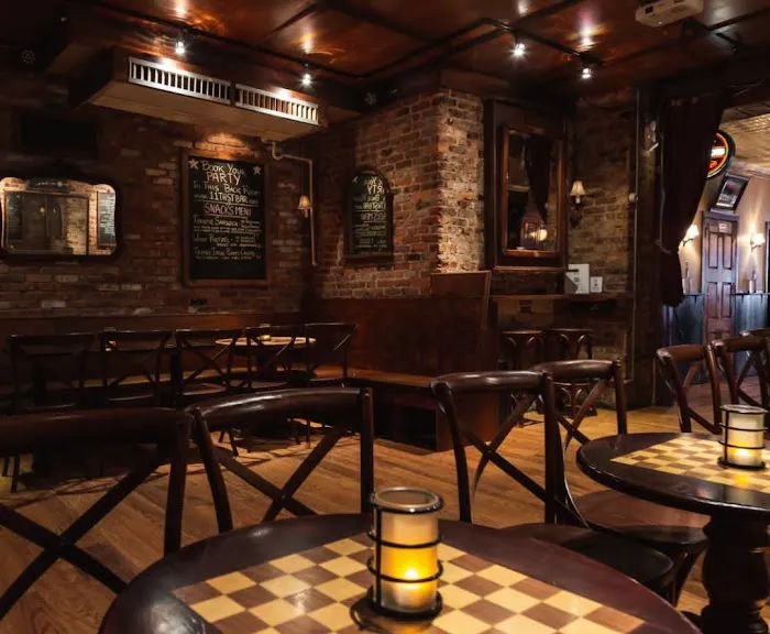 11th St. Bar Picture 10