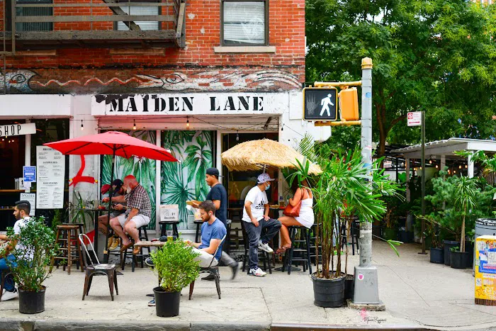 Maiden Lane Picture 9