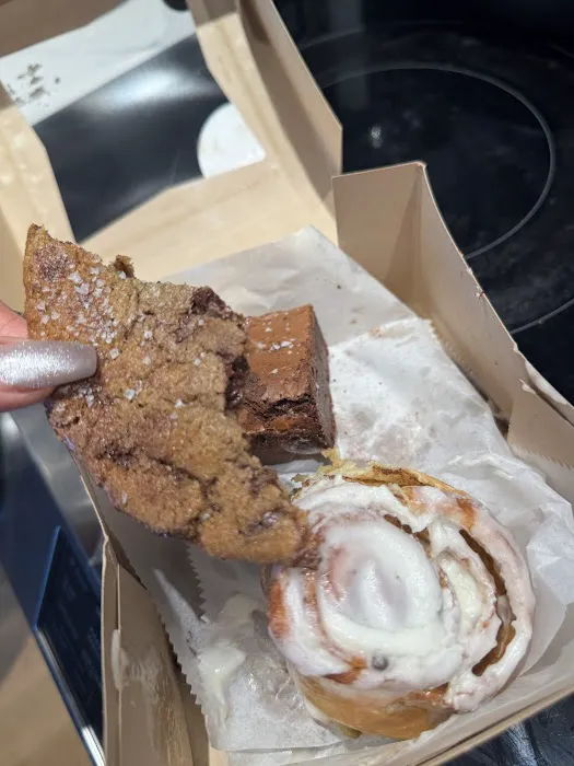 The Pastry Box Picture 6