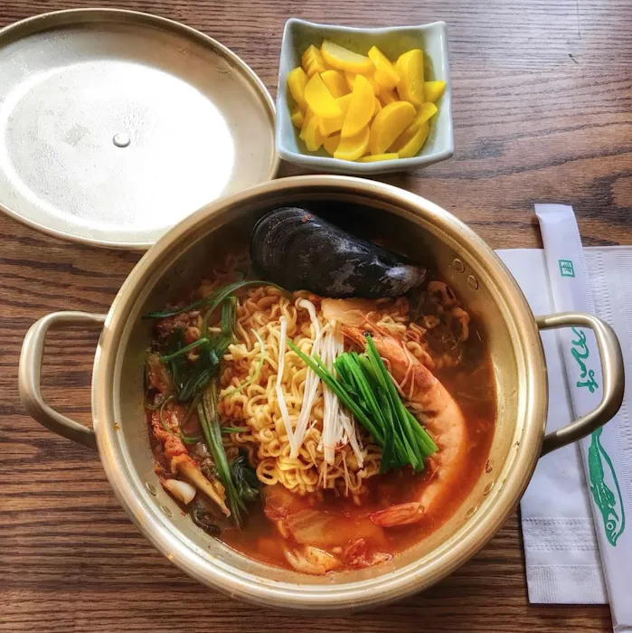 Gomi Korean wine Bar Picture 8