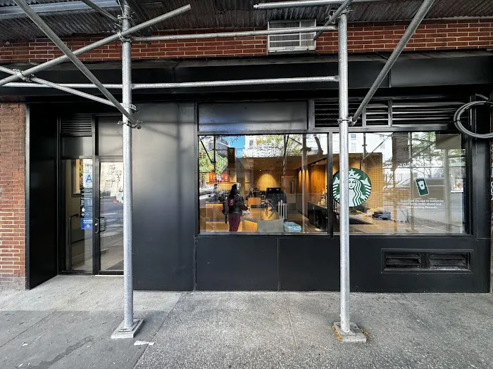 Starbucks Picture 3
