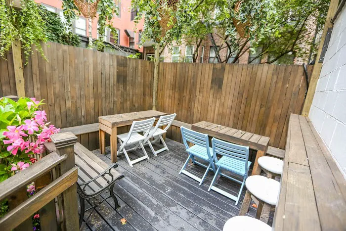 Hidden Lane Bar Picture 6