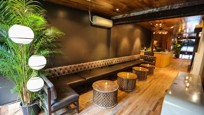 Hidden Lane Bar Picture 7