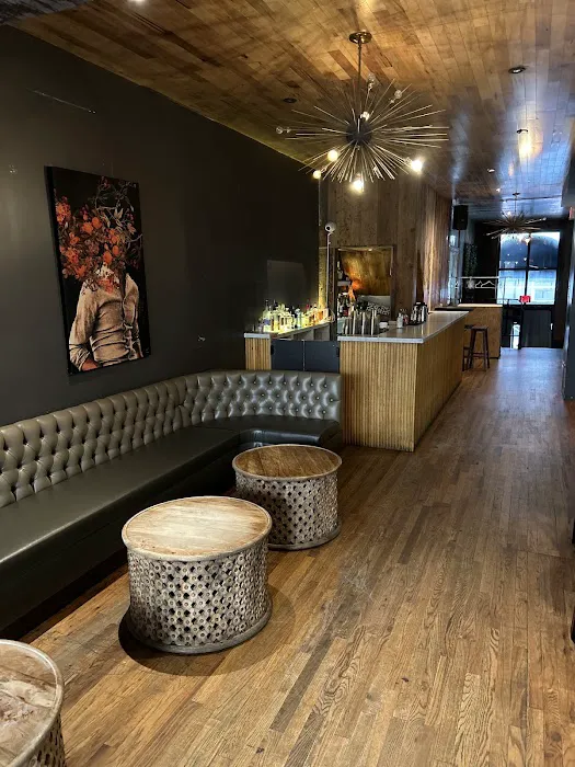 Hidden Lane Bar Picture 1