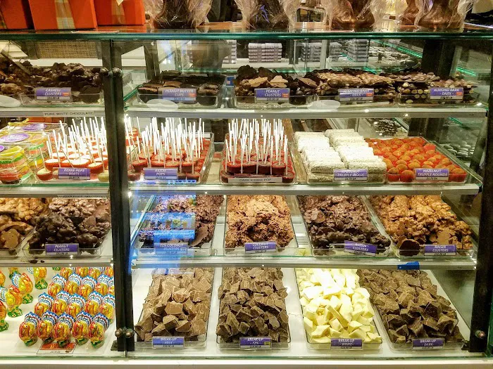 Li-Lac Chocolates (Chelsea Market) Picture 10