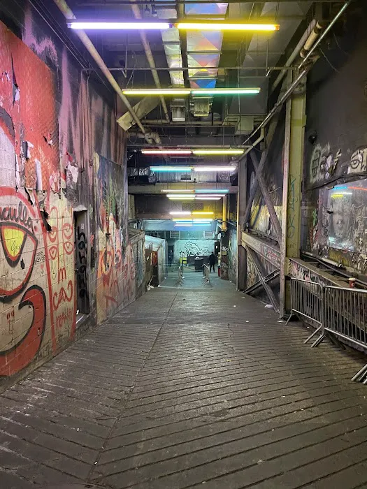 Electric Room Picture 2