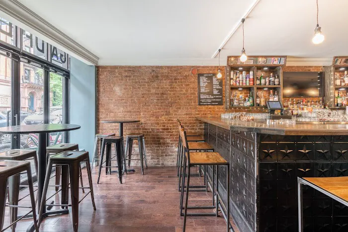 Gadfly Bar Picture 6