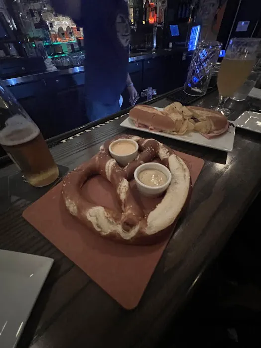 Gadfly Bar Picture 1