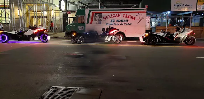 Tacos El Idolo Picture 5