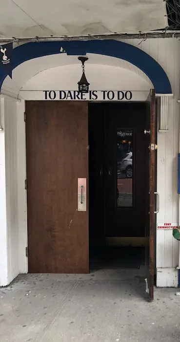 Flannerys Bar Picture 5