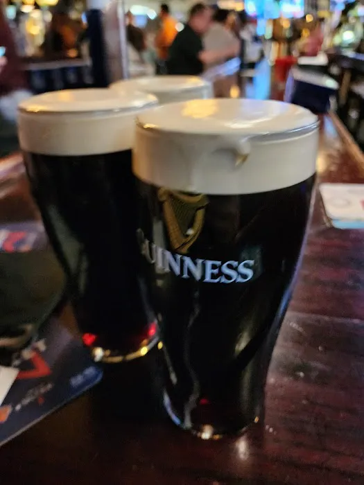 Flannerys Bar Picture 7
