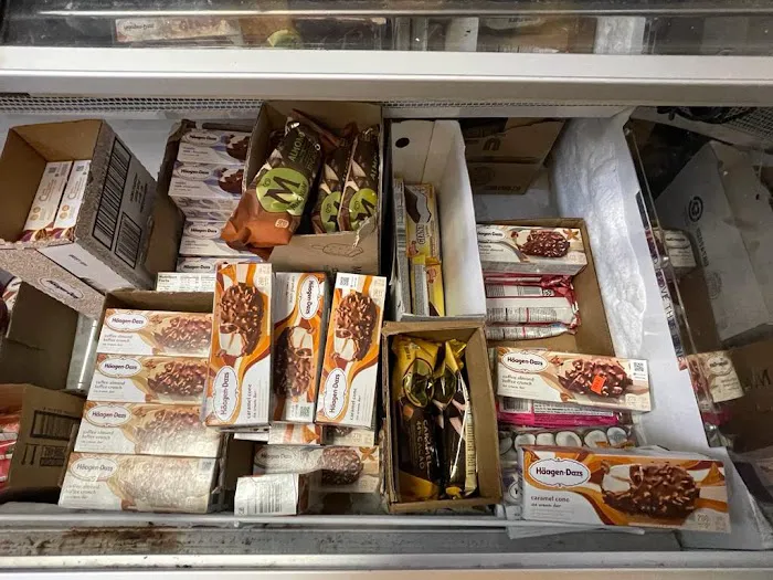 Alaska Food Market Picture 1