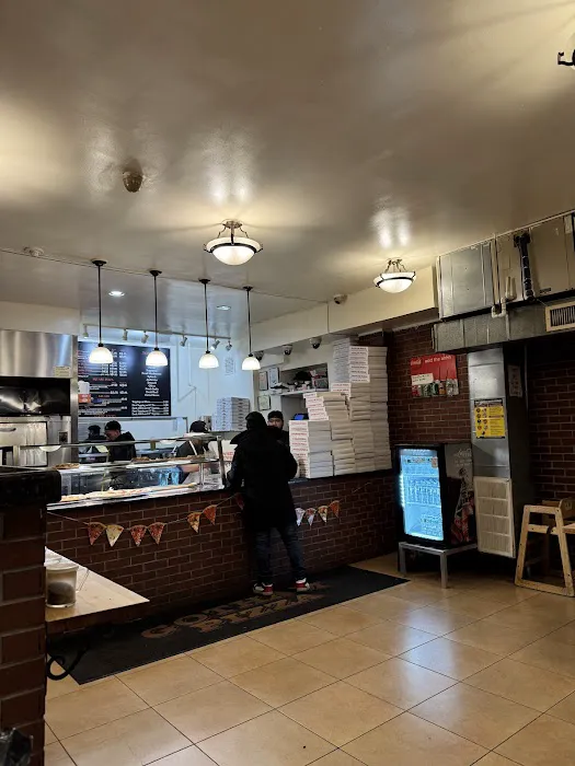 Gotham Pizza Picture 10