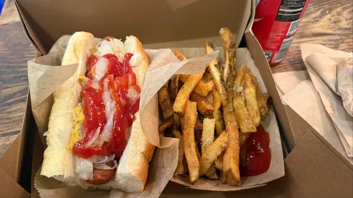 Berlin Currywurst Picture 10