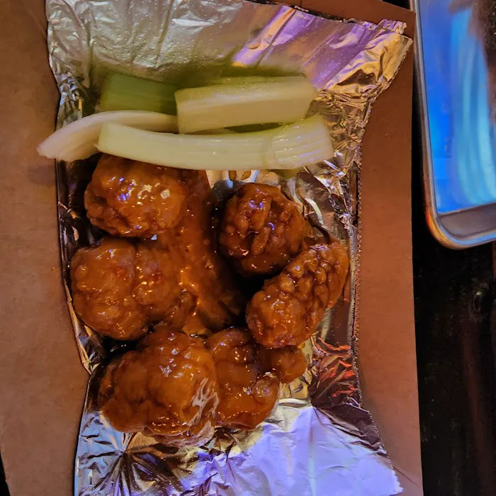 Dan and John's Wings Chelsea Picture 6