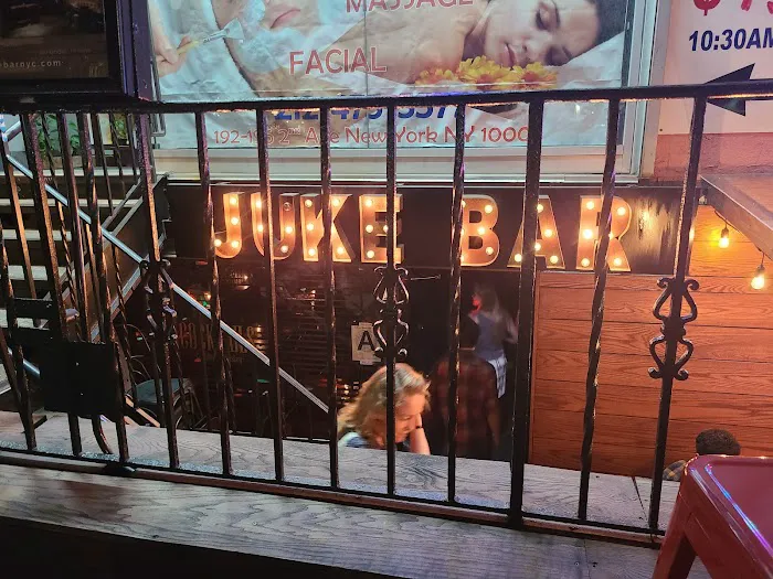 Juke Bar Picture 1