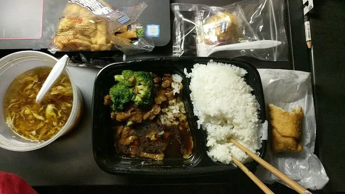 Chen's Express Kitchen Picture 3