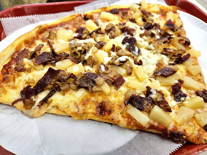 La Citta Pizzeria Picture 4