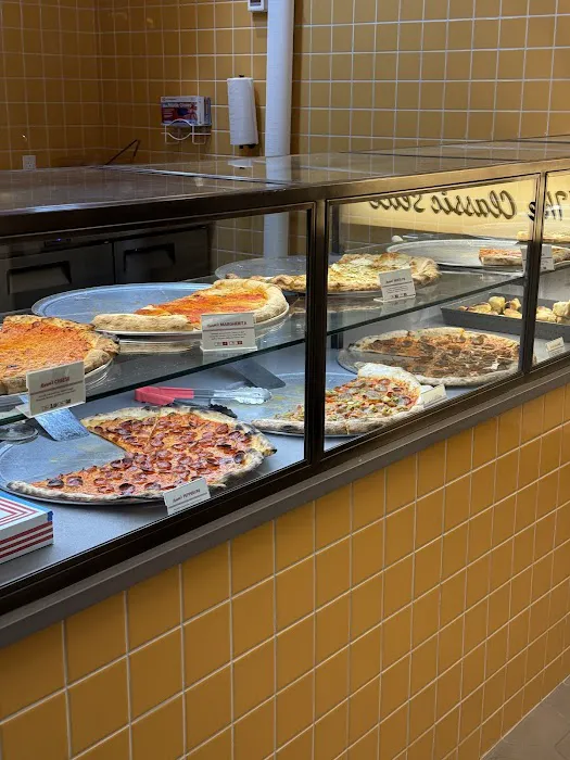 Norm's Pizza Picture 7