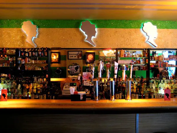 Beauty Bar Picture 8