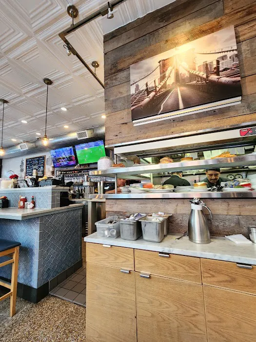 Gramercy Kitchen Picture 6